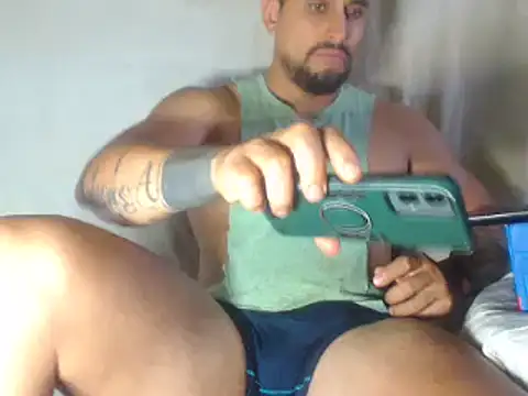 Snapshot of sebasx412 chatting on June 22, 8:17 pm sebasx412 online show from June 22, 8:17 pm