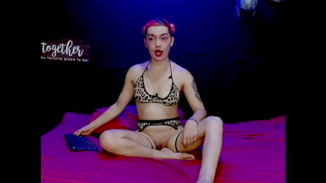 Snapshot of ASTRIDBULM chatting on January 19, 11:21 pm ASTRIDBULM online show from January 19, 11:21 pm