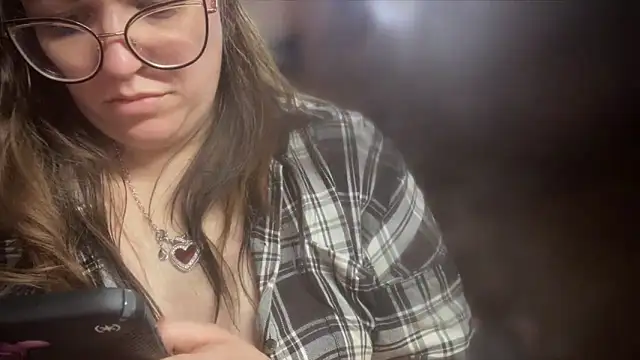 Snapshot of spunlikecottoncandy chatting on February 19, 8:10 pm spunlikecottoncandy online show from February 19, 8:10 pm