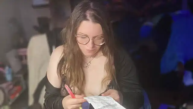 Snapshot of spunlikecottoncandy chatting on September 16, 5:19 am spunlikecottoncandy online show from September 16, 5:19 am