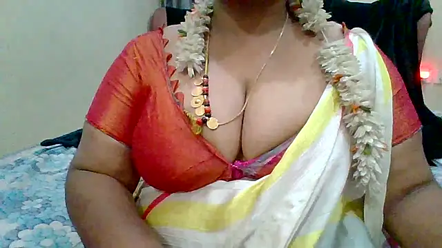 Snapshot of archanatelugu9 chatting on January 20, 4:45 pm archanatelugu9 online show from January 20, 4:45 pm