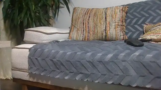 reslerkek31 online show from December 14, 8:24 pm