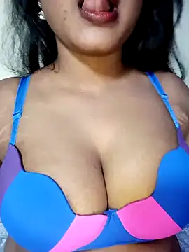 Hotlisa online show from February 19, 4:47 pm