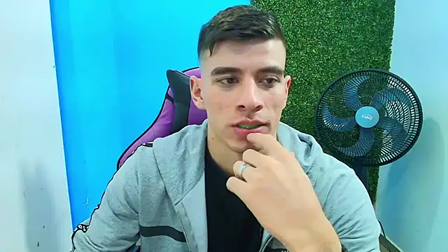 DEIBY BABY online show from February 9, 4:46 am