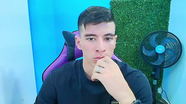 DEIBY BABY online show from February 13, 2:01 am