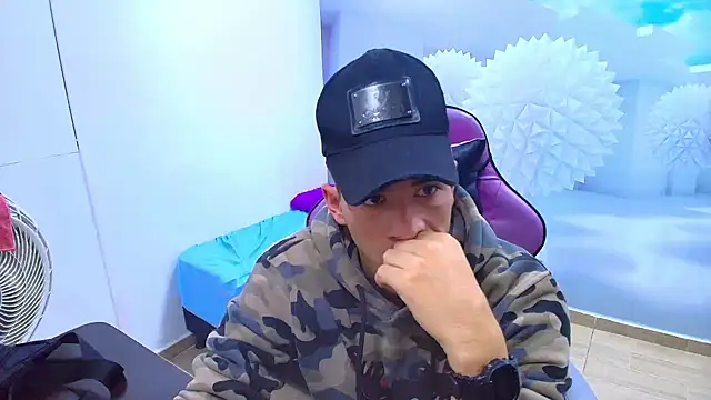 Snapshot of DEIBY_BABY chatting on June 24, 1:26 am DEIBY BABY online show from June 24, 1:26 am