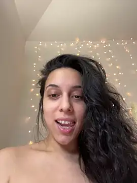 Snapshot of Natur4lBeautyb33 chatting on January 10, 9:42 pm Natur4lBeautyb33 online show from January 10, 9:42 pm