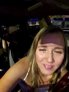 Snapshot of SkyelarSommer chatting on February 13, 11:47 pm SkyelarSommer online show from February 13, 11:47 pm