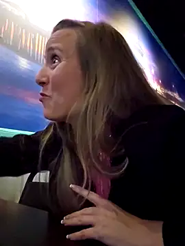 SkyelarSommer online show from February 15, 12:18 am