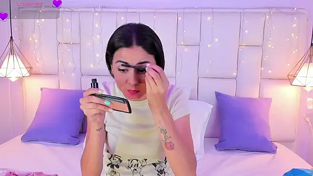 SarahSophia  online show from January 15, 11:32 am