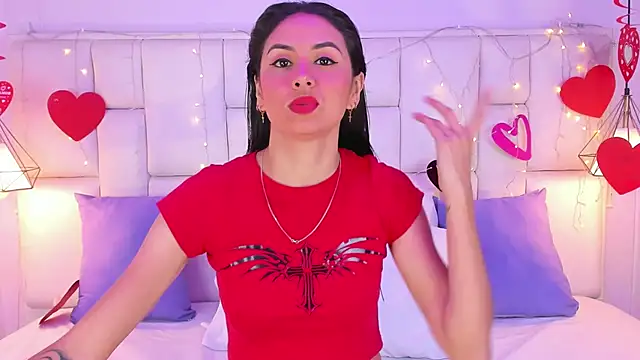 SarahSophia  online show from February 14, 11:42 am