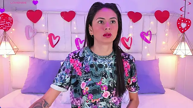 SarahSophia  online show from February 19, 11:28 am