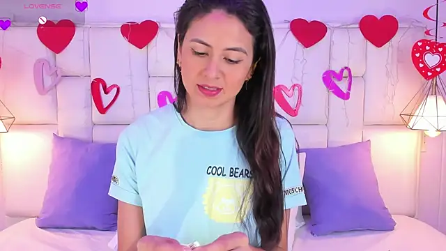 SarahSophia  online show from February 24, 11:32 am