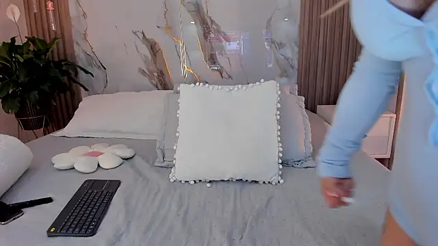 Snapshot of dara__ chatting on January 18, 11:41 pm dara online show from January 18, 11:41 pm