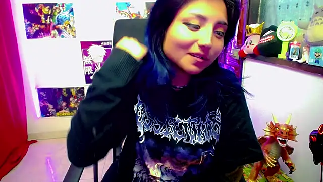 Snapshot of akai_krazna chatting on December 4, 5:16 am akai krazna online show from December 4, 5:16 am