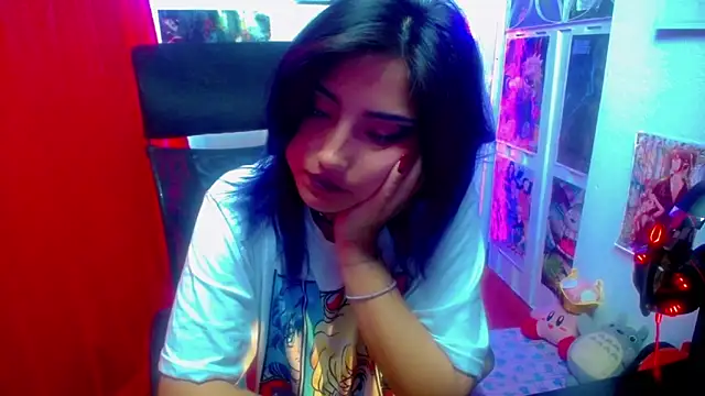 Snapshot of akai_krazna chatting on January 22, 11:45 am akai krazna online show from January 22, 11:45 am