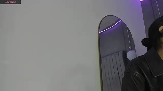 AmyOlimpo online show from February 15, 1:10 am