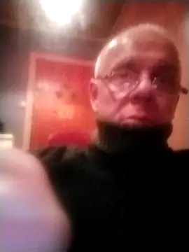 Snapshot of ArmySweater chatting on September 12, 9:26 pm ArmySweater online show from September 12, 9:26 pm