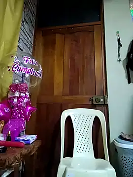 Snapshot of WanOn3Fanny chatting on December 22, 1:12 am WanOn3Fanny online show from December 22, 1:12 am