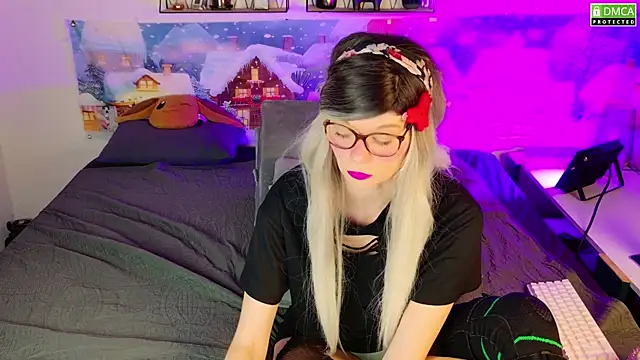 Kittychatte online show from January 13, 9:09 pm