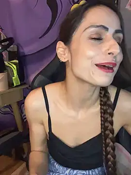 LaPetitechienne1 online show from December 30, 12:00 am