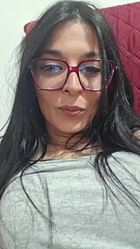 patatinahot87 online show from May 22, 3:06 pm
