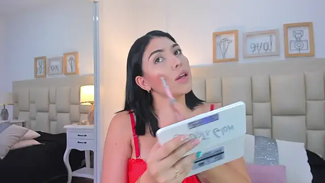 Snapshot of _brenda_becker chatting on January 24, 7:39 pm brenda becker online show from January 24, 7:39 pm