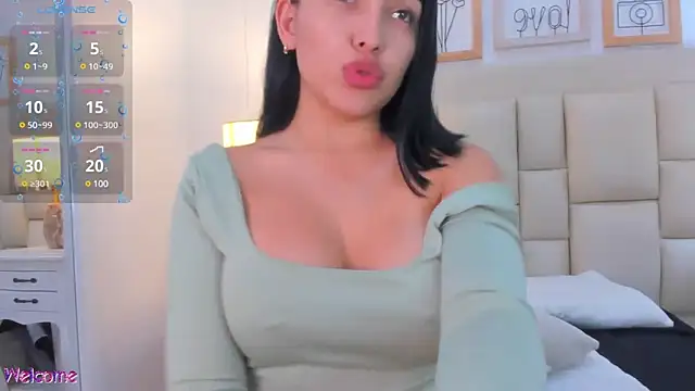 Snapshot of _brenda_becker chatting on February 12, 1:52 am brenda becker online show from February 12, 1:52 am