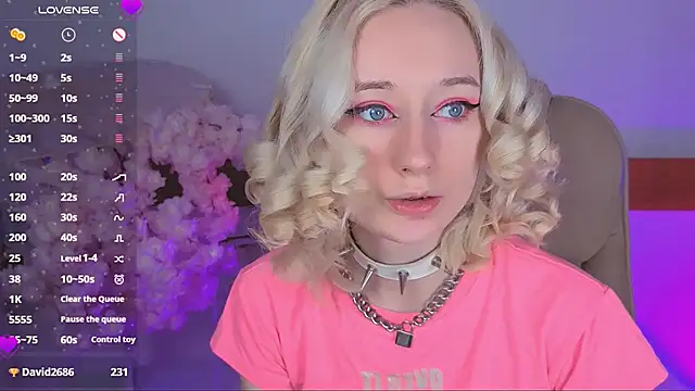 Snapshot of Katia_Kim chatting on December 17, 6:30 am Katia Kim online show from December 17, 6:30 am