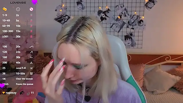 Snapshot of Katia_Kim chatting on February 15, 7:51 am Katia Kim online show from February 15, 7:51 am