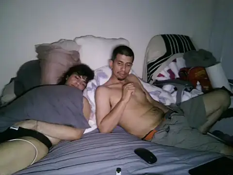 Snapshot of BigdickRick8UncuT chatting on June 12, 8:35 am BigdickRick8UncuT online show from June 12, 8:35 am