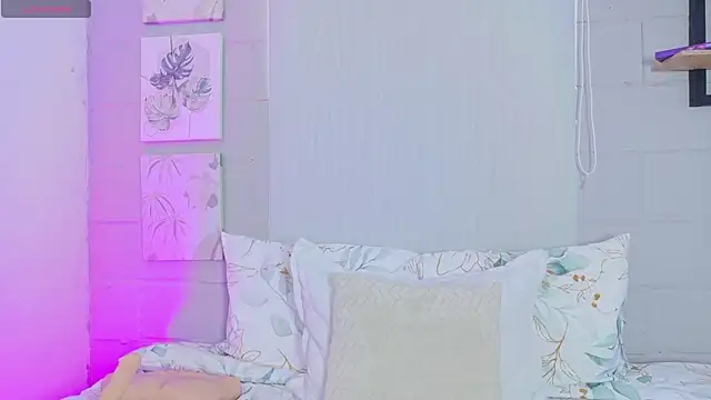 Madiison Cooper online show from March 9, 7:07 pm