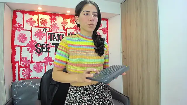 Mhelanny2 online show from February 15, 5:50 pm