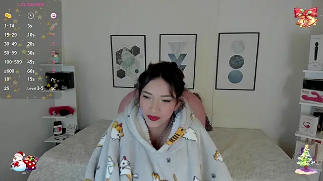 Snapshot of cristal__hot_1 chatting on December 14, 7:07 am cristal hot 1 online show from December 14, 7:07 am