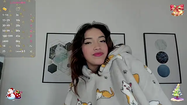 Snapshot of cristal__hot_1 chatting on December 21, 10:06 am cristal hot 1 online show from December 21, 10:06 am