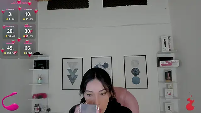 Snapshot of cristal__hot_1 chatting on January 20, 4:10 am cristal hot 1 online show from January 20, 4:10 am