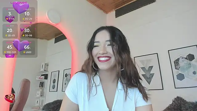 Snapshot of cristal__hot_1 chatting on February 4, 7:07 am cristal hot 1 online show from February 4, 7:07 am
