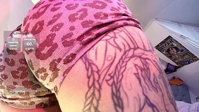 Snapshot of Persia_09 chatting on November 1, 4:03 am Persia 09 online show from November 1, 4:03 am