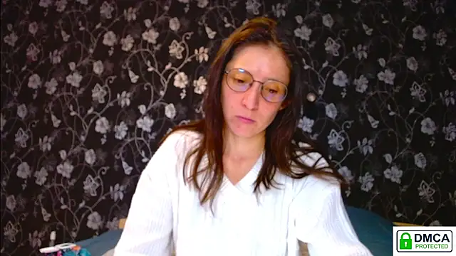 Sophi Cute online show from May 10, 11:26 am