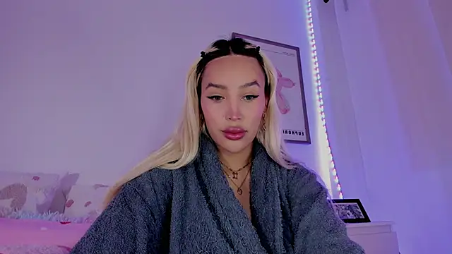  viioletweekend  online show from March 14, 3:47 pm