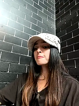 Sam Sara online show from February 11, 5:40 pm