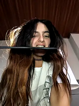 Sam Sara online show from February 17, 8:58 pm