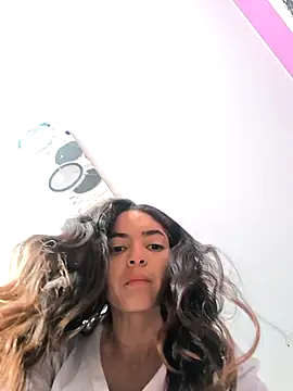 Sam Sara online show from November 14, 1:32 pm