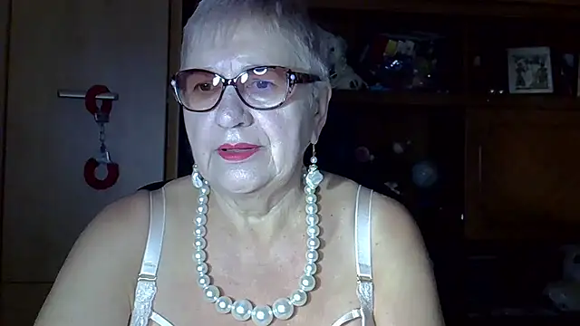 SweetCherry27 online show from October 1, 4:40 am