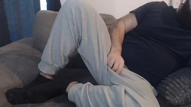 hugemachohandsome online show from January 17, 9:58 am