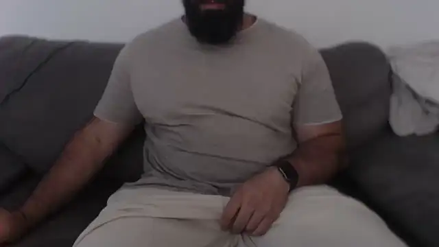 hugemachohandsome online show from June 25, 4:34 am