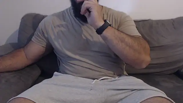 hugemachohandsome online show from July 6, 6:43 am