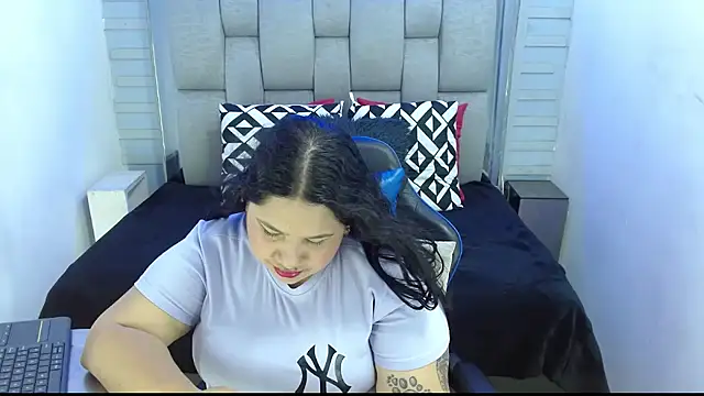 evelin zaens online show from September 16, 4:02 am