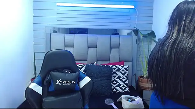 evelin zaens online show from June 25, 4:23 am