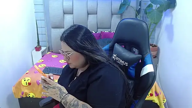 evelin zaens online show from July 5, 3:34 am